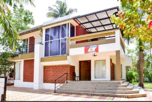 Bed & Breakfast Surya Kiran Miramar