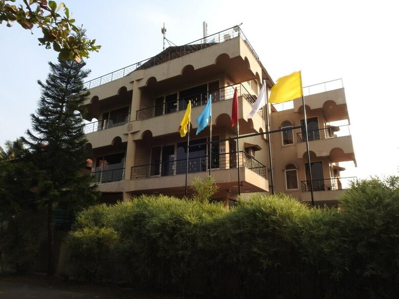 Hotel Goa Highridge Residency