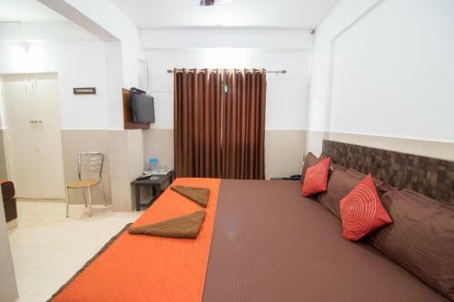 Hotel Travellers Inn