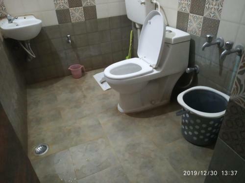 Hostal Radha Deo Guest House