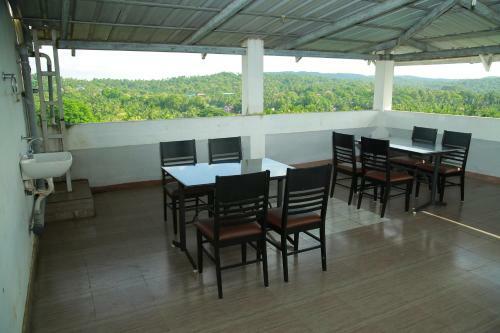 Hotel Hazmi AC Rooms