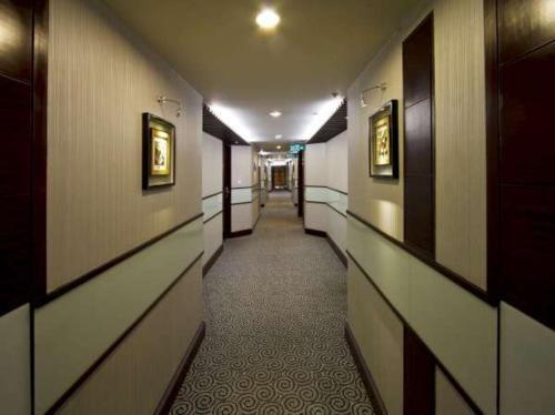 Hotel Gargee Grand