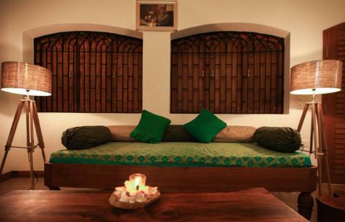 Hostal Beach Bungalow At Pondicherry