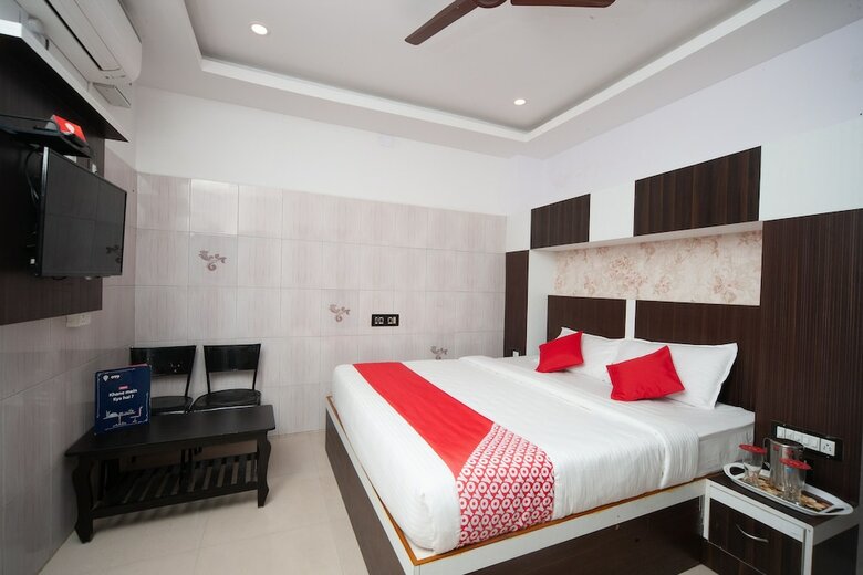 Hotel Peace Residency