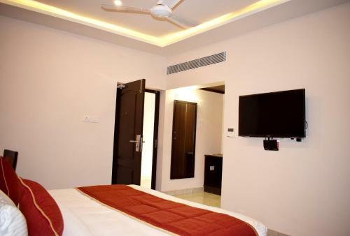 Hotel White Pearl Residency