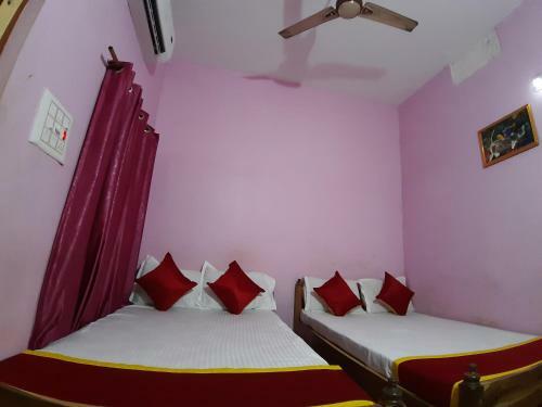 Hotel Goroomgo Star Lodge Puri