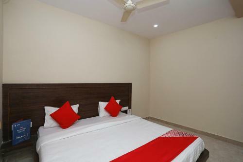 Oyo 22955 Hotel Manorama