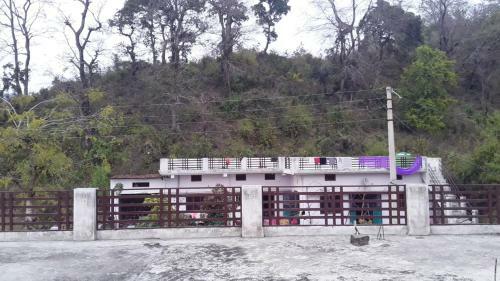 Apartamento Ramnagar-jungle Edge Home
