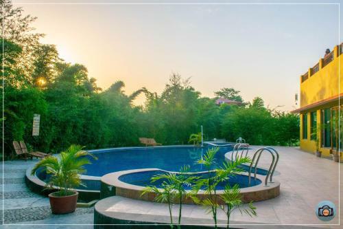 Hotel Aura Corbett Resort