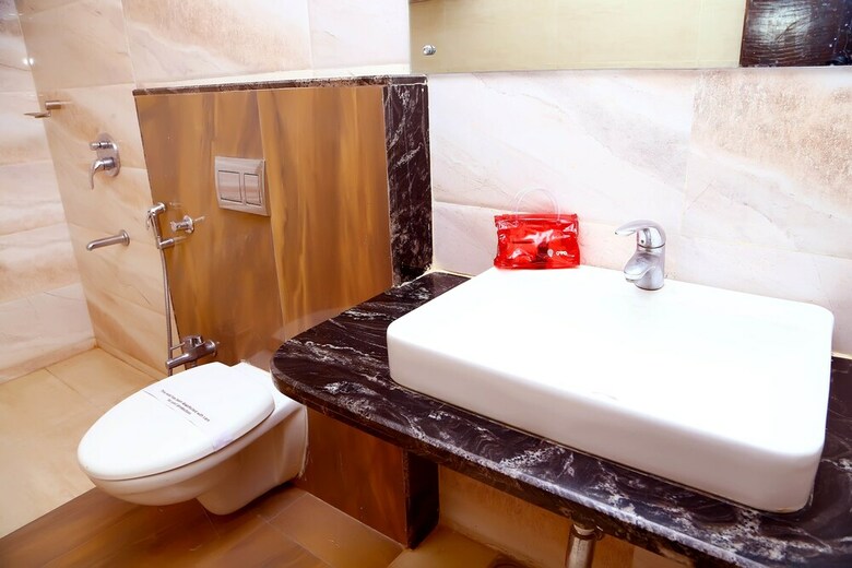 Oyo 4779 Hotel Vansh Palace