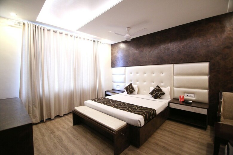 Oyo 4779 Hotel Vansh Palace