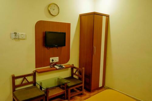 Hotel Bhakti, Rajkot