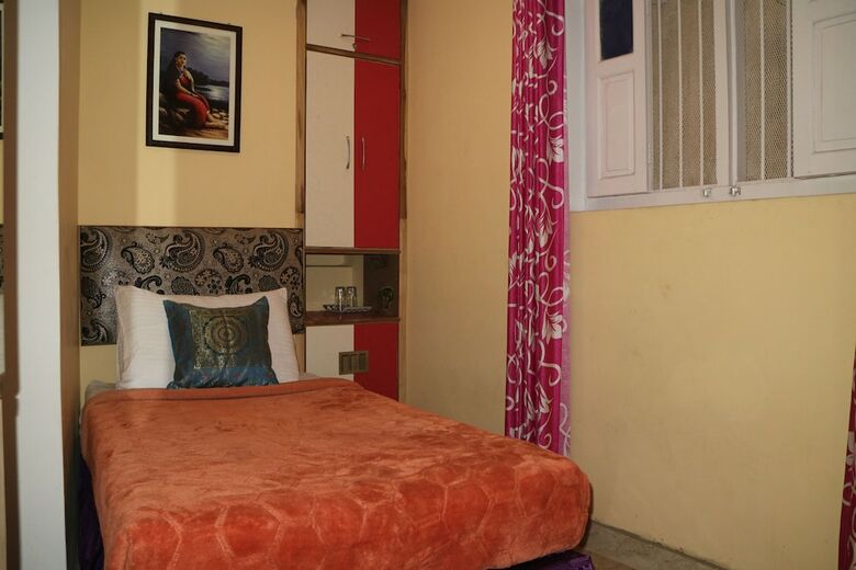 Hostal Tara Guest House