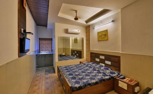Hotel Sahil Palace