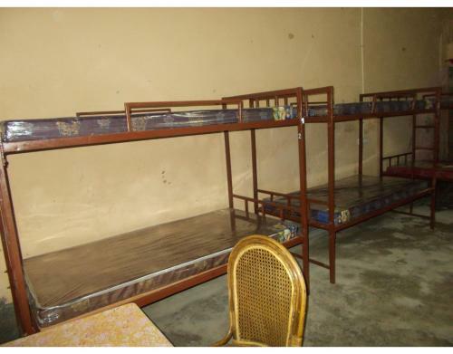 Hostal Dormitory At Ganga River
