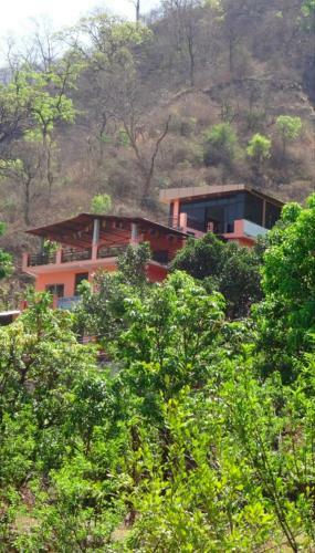 Hostal Holistic Stay With Yoga Sessions