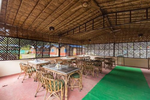 Hotel Junglelore Camp Resort & Retreat