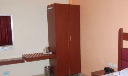 Lodge Sri Sudharsana Residency