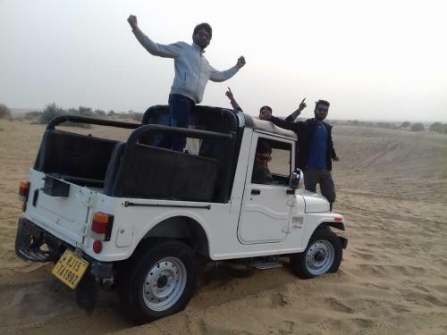 Hotel Melody Moon Desert Camp