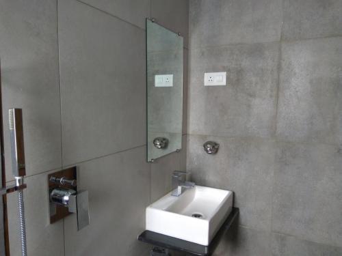 Hotel Manasi Pride