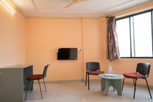 Oyo 37830 Hotel Aakar International