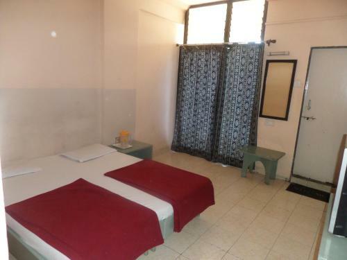 Oyo 37830 Hotel Aakar International