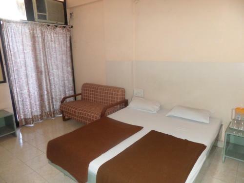 Oyo 37830 Hotel Aakar International