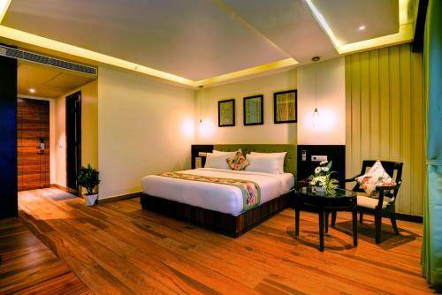 Udaan Clover Hotel Banquet & Spa