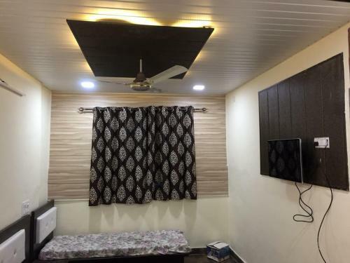 Sairatna Hotel