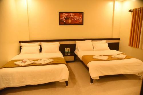 Hostal Hotel Sai Namo Palace