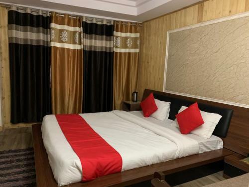 Broadway Grand Shimla (hm Hotels)