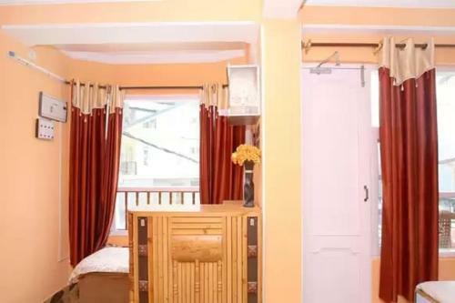 Hostal Cheerful & Delight Stay In Shimla