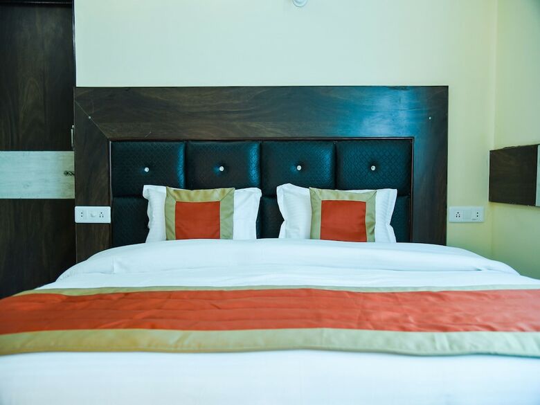 Hotel Oyo 12850 The Nest
