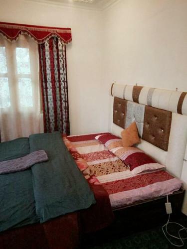Shamus Javed Home Stay