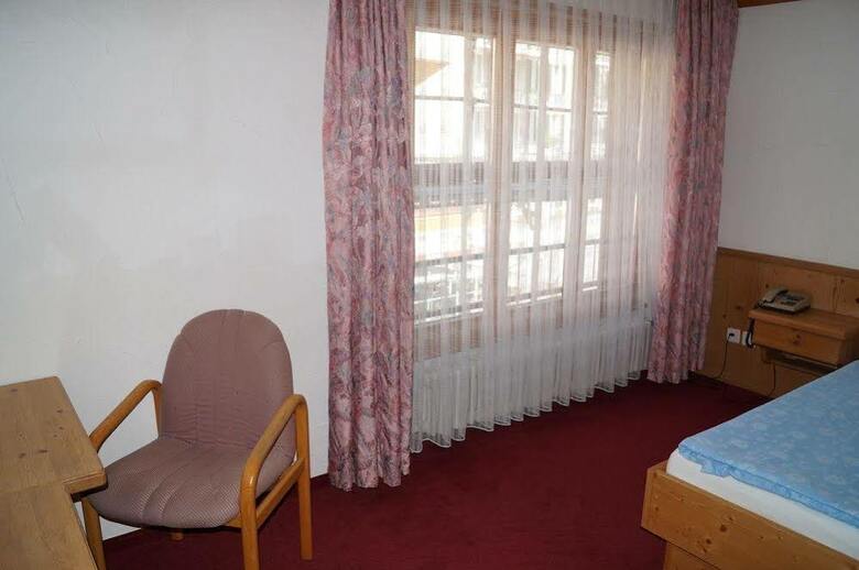 Hotel Crystal