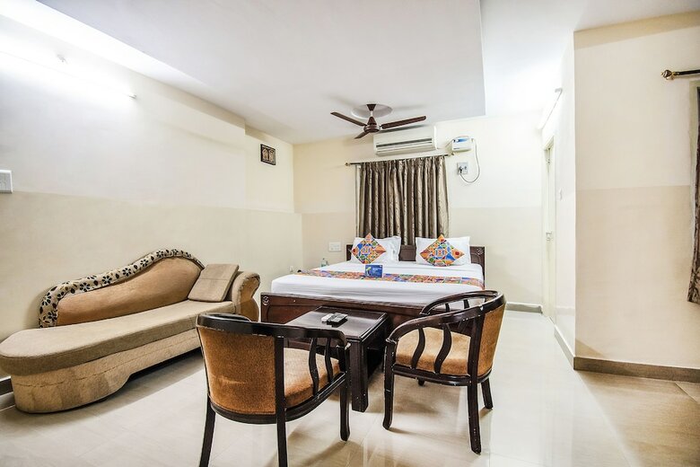 Fabhotel Aditya Yatri Nivas