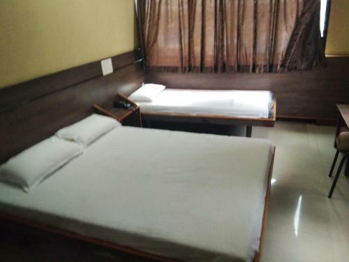 Hotel Sri Saraswathi Lodge