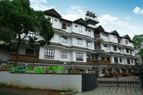 Hotel Enroute Thekkady
