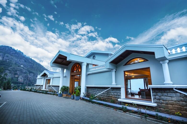 Hotel La Montana By Tgi