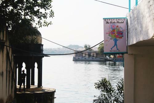 Gypsy Child Lake Hostel Udaipur