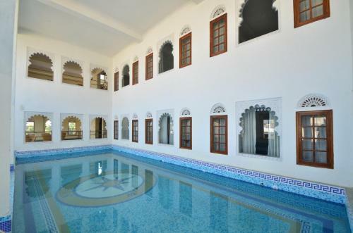 Hotel Aaram Mahal By Pachar Group