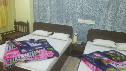 Hotel Gokul Palace