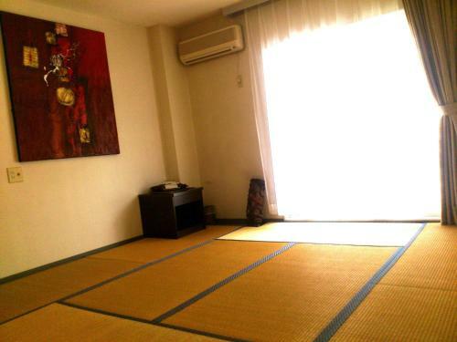 Tenjin Lodge