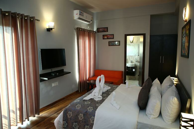 Hotel Anandam Clarks Inn Suites Vrindavan