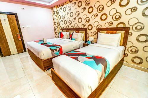 Hotel Fabexpress B Square