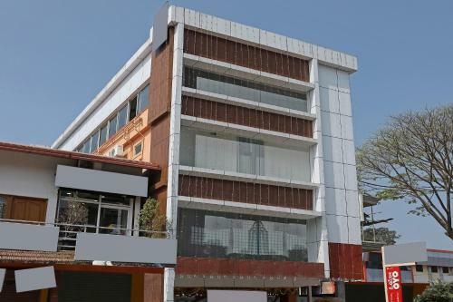 Hotel Oyo 12347 Mv Residency