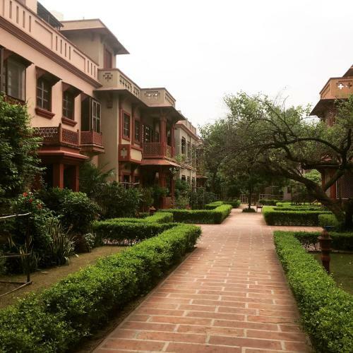Hotel Mvt Guesthouse & Restaurant