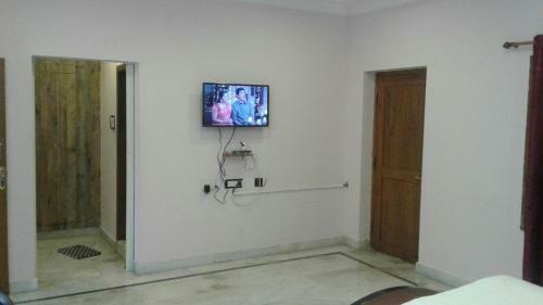 Hostal Paradise Home Guest House