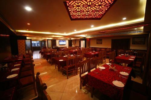 Hotel Skml Grand