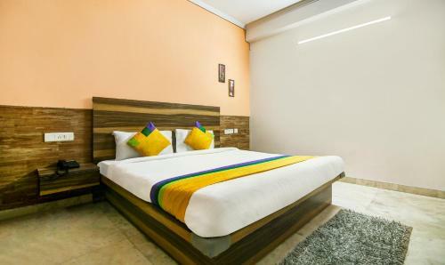 Hotel Treebo Trip Sky Residency Sector 100